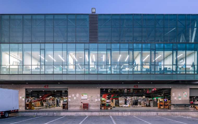 Andenes de la Estación Turbus Alameda
